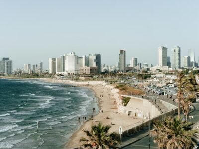 Het strand van Tel Aviv; gebruikt bij de gids over kraanwater in Israël.