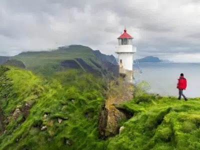 De Deense kustlijn met een karakteristiek landschap; ter illustratie van de waterkwaliteit in Denemarken.